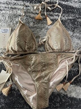 Cosita Linda Women’s Beige Metallic Leaf-Pattern Bikini Set XL